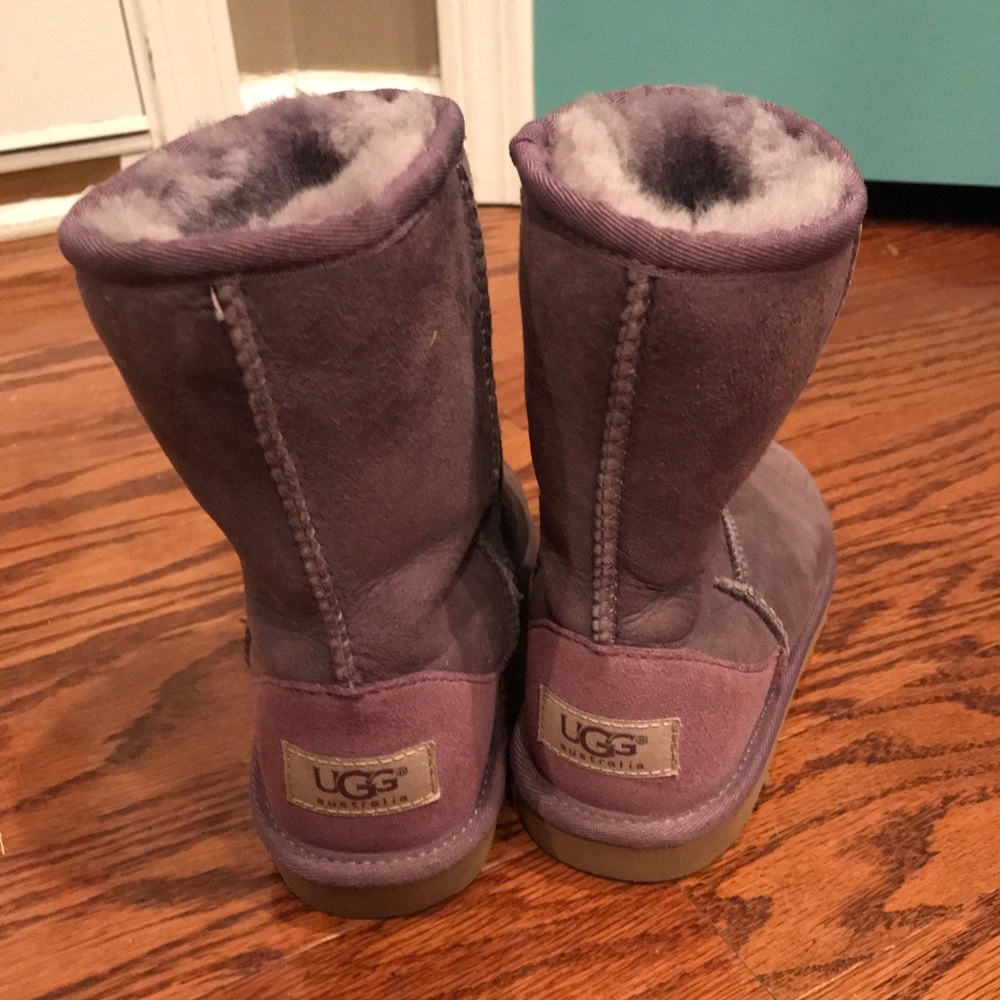 Girl’s UGG boots. Size 1. Never worn.